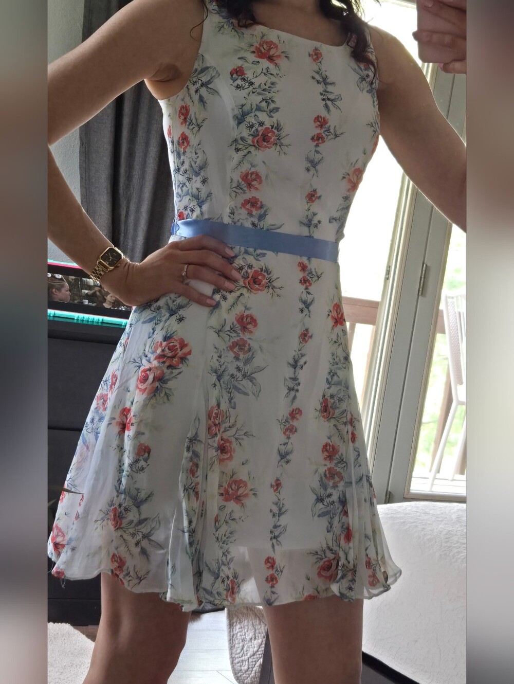 Kohl's White Floral Mini Dress with Pink Roses and Blue Waistband